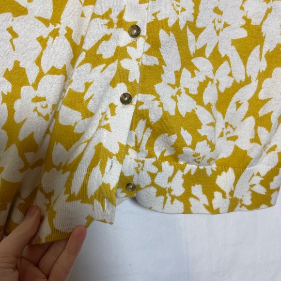 Cottagecore LOFT Yellow and Cream Knit Sweater 100% Cotton Spring Cardigan - Picture 3 of 6